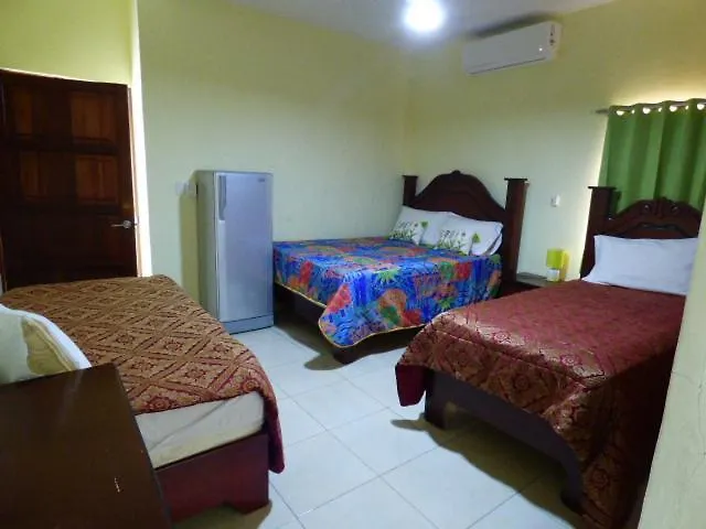 Hotel Enrique I 산토도밍고 0*,